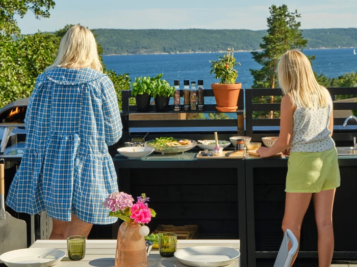 Preloaded product image